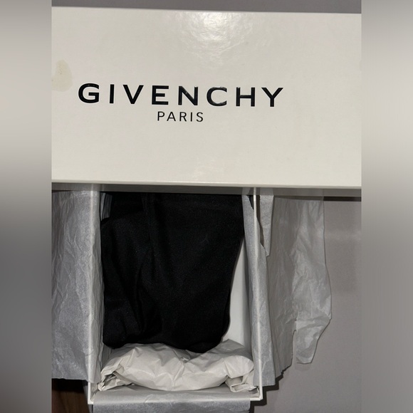 Givenchy sandals size 6 (men) 8-8.5 (women) - Picture 2 of 5